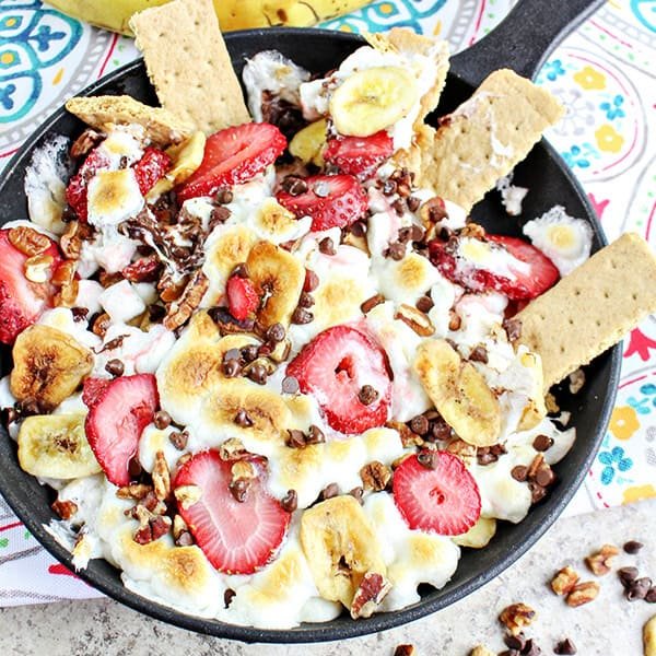 19 Easy Campfire Food Ideas 4 Skillet Banana Split Smores 33