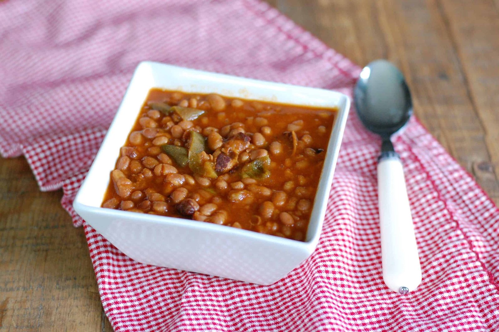 slow cooker baked beans 2406x1600 1