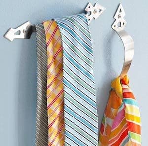handle tie holder